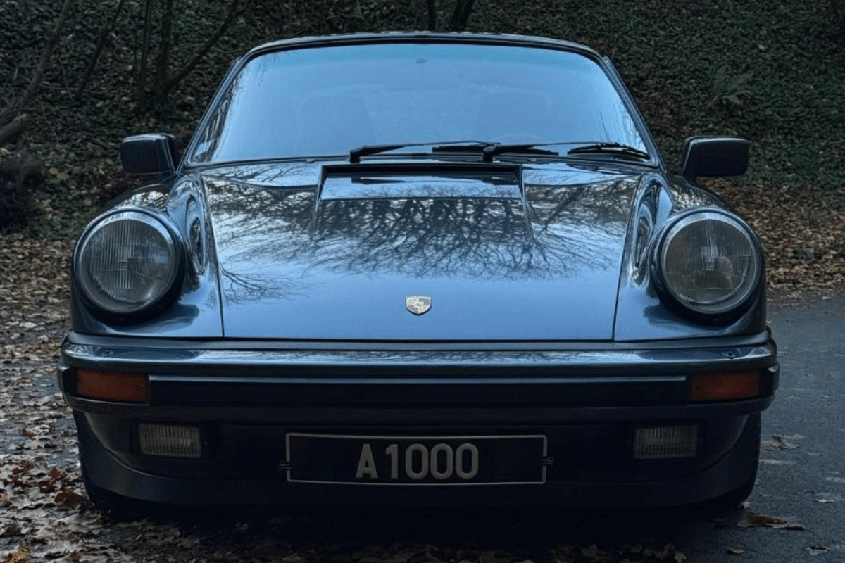 PORSCHE 911 Carrera 3.2L Coupé - 1986