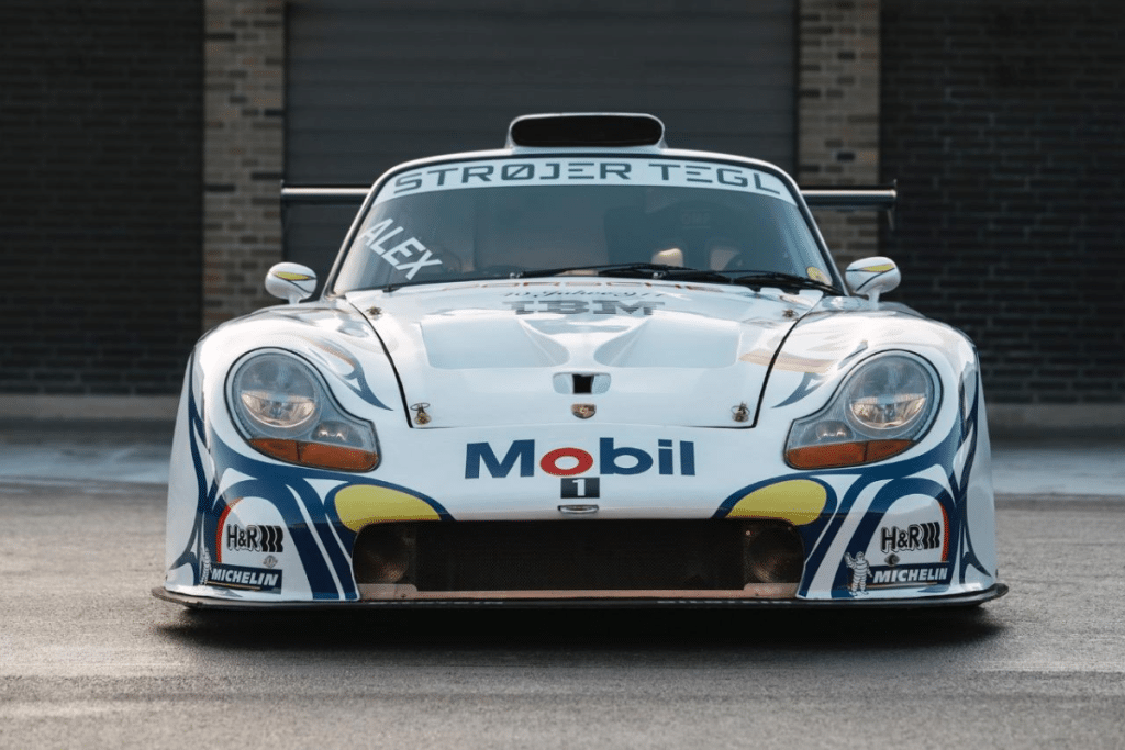 PORSCHE 911 GT1 Bi-Turbo - 1997