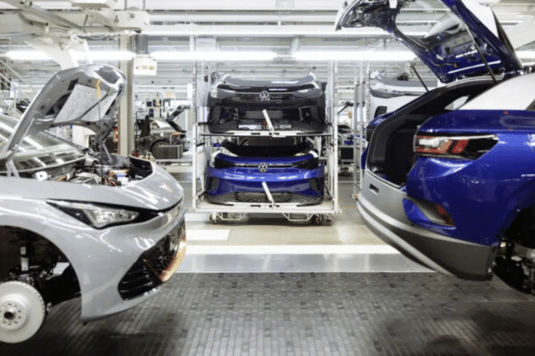 Ils raflent 65% de la production auto européenne : ces 3 pays larguent la France
