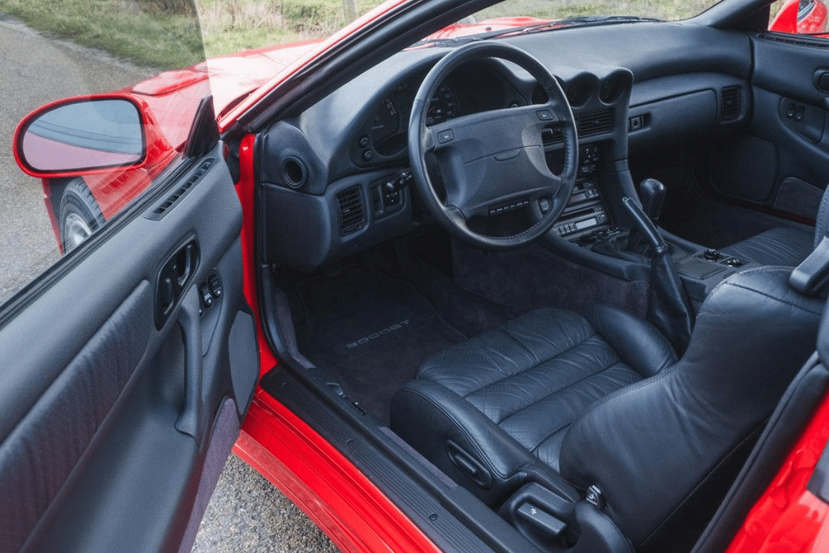 1992 Mitsubishi 3000 GT 3.0 V6 6900 km New con vue du volant
