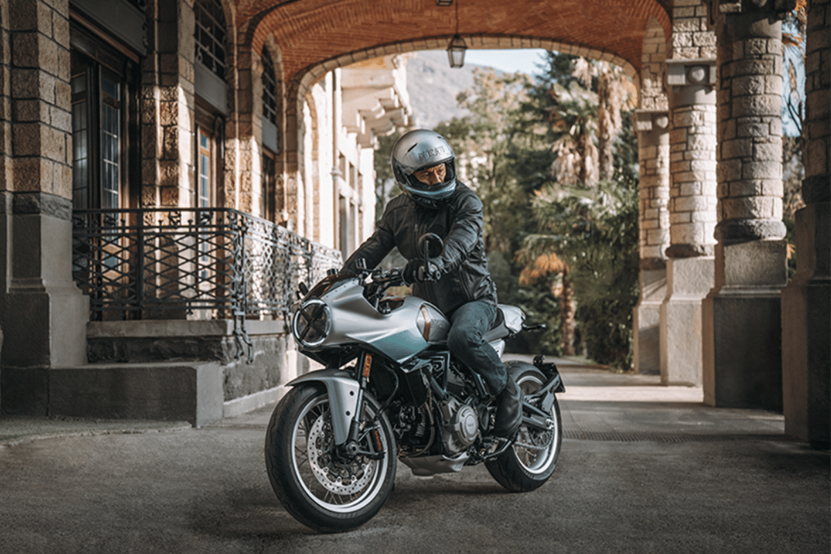 Ducati Formula 73 sur la route