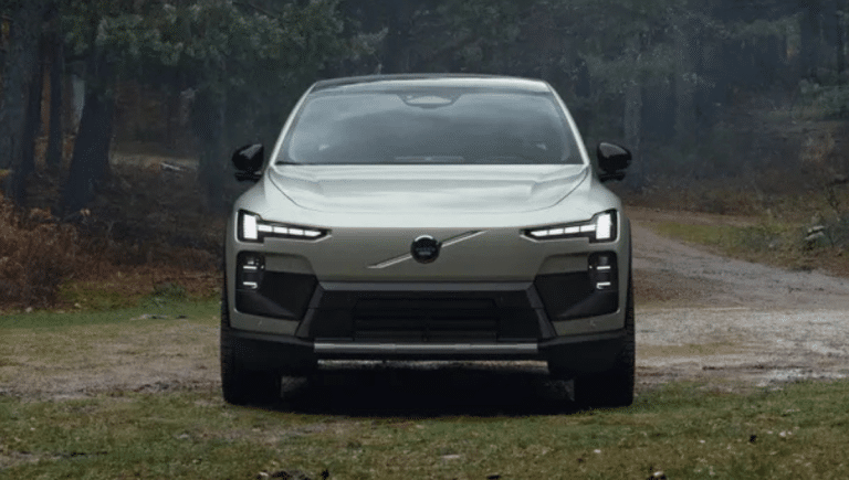 Volvo, pionnier de la sécurité auto : ces innovations que vous utilisez sans le savoir