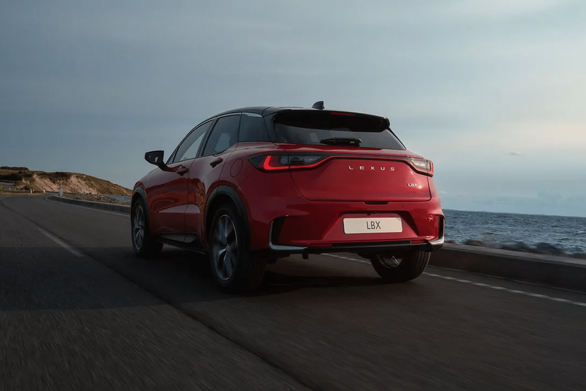 Lexus LBX vue arrière