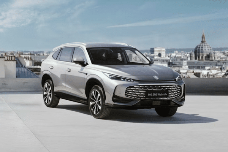 224 ch, 5,5 L/100 km et 10 000 € de moins : le SUV qui fait trembler Toyota est enfin en France