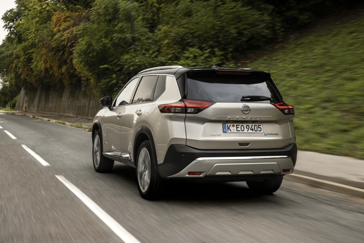 Nissan X-Trail e-Power e-4orce vue arrière
