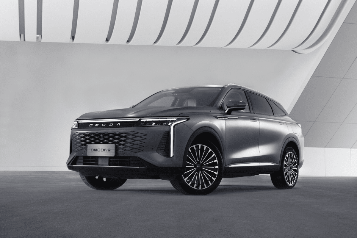 OMODA 9