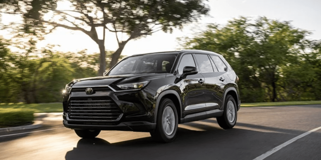 Ce nouveau SUV Toyota 7 places fait mieux que le Land Cruiser pour deux fois moins cher