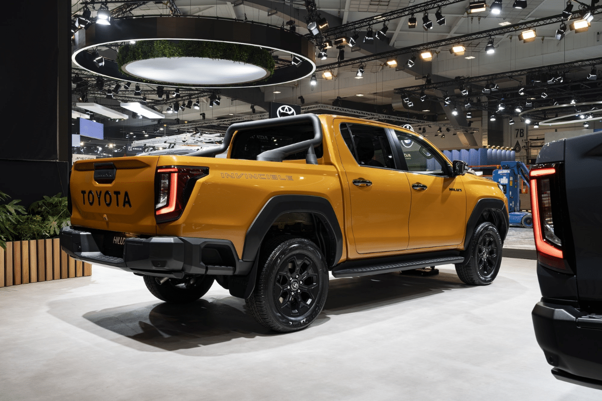 Toyota Hilux 2026 vue arrière