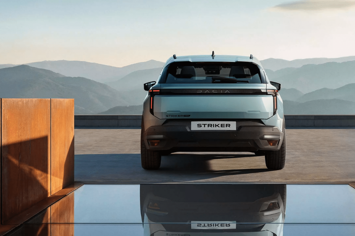 Dacia Striker 4×4 vue arrière