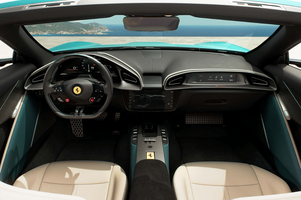 Ferrari Amalfi Spider design intérieur