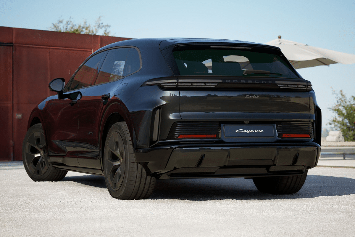 Porsche Cayenne Turbo Electric vue arrière