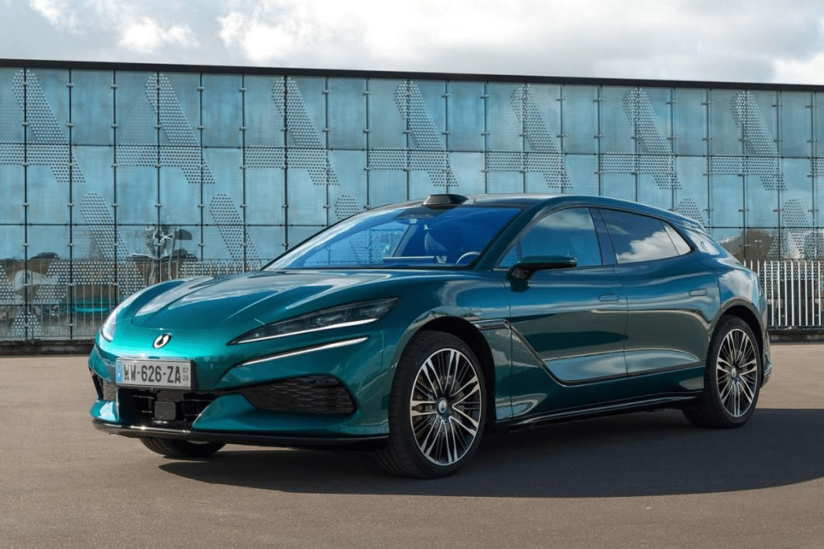 Denza Z9GT vue de face