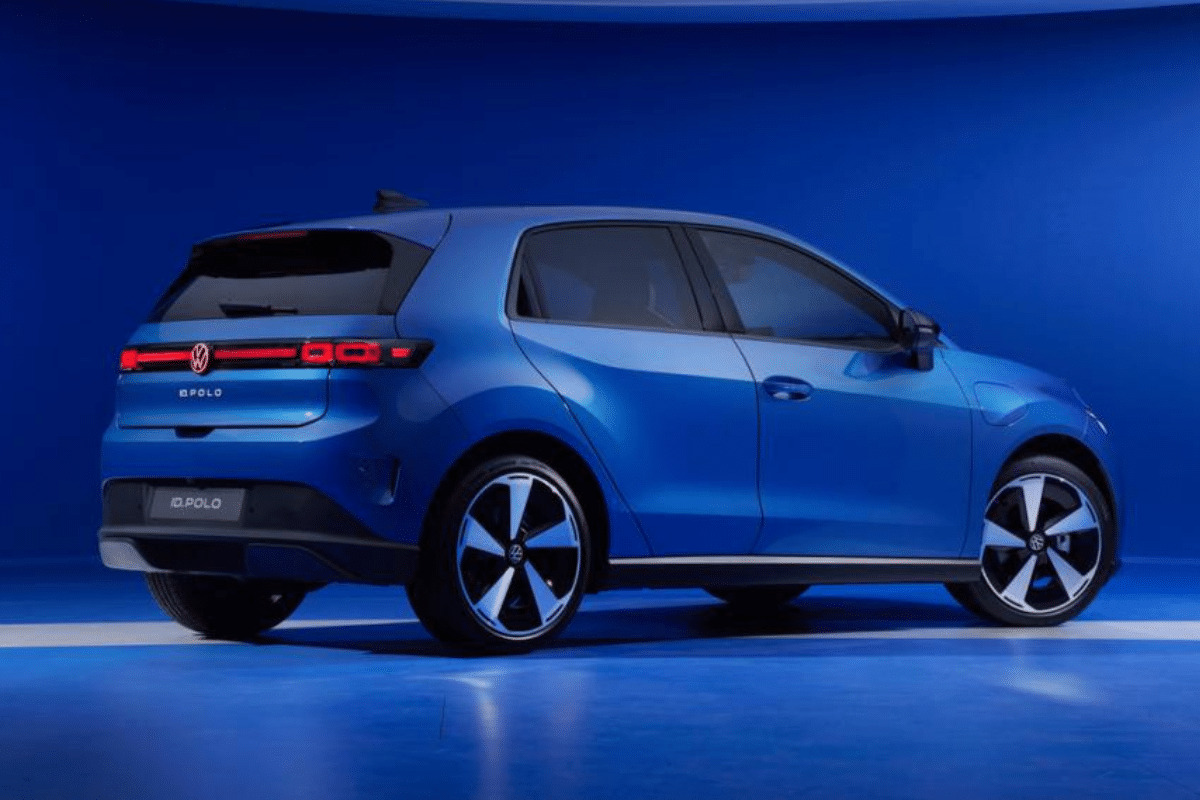 ID.Polo vue de coté