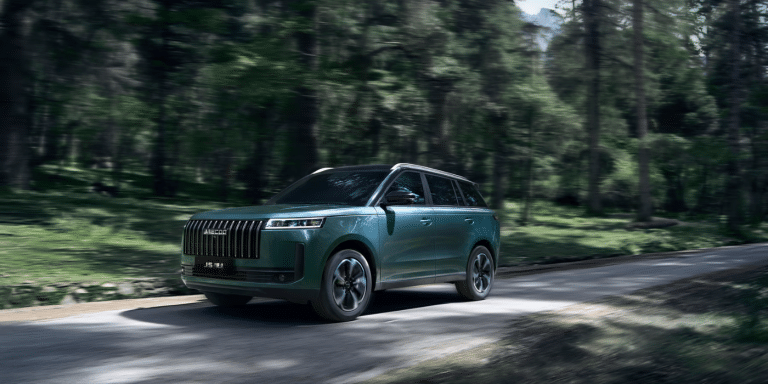 Jaecoo 5 SHS-H : le SUV chinois au prix d’un Duster hybride et en encore mieux