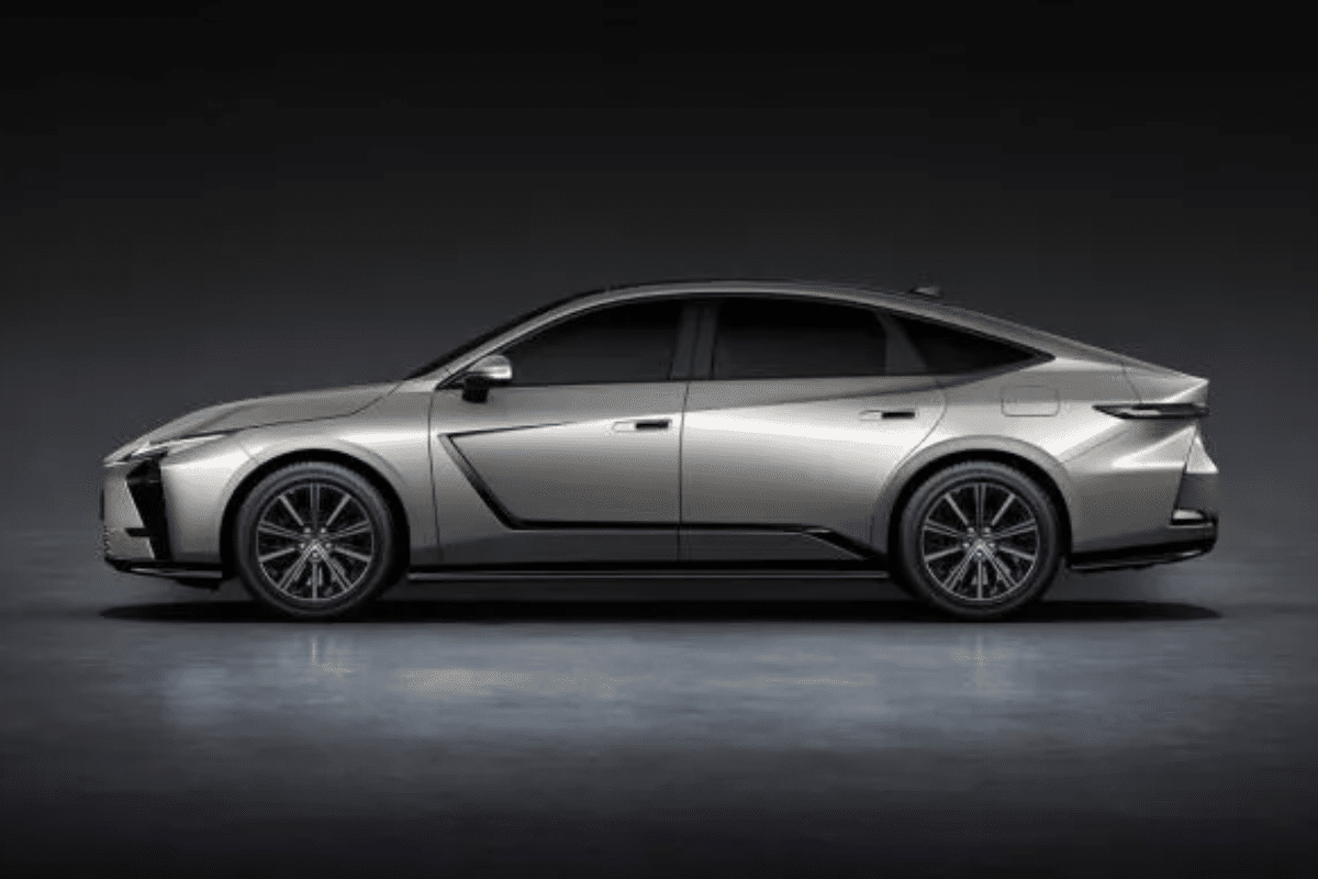 Lexus ES vue de profil
