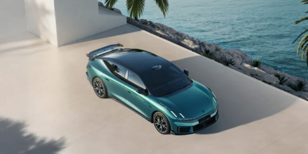 Lynk & Co 10 : elle charge plus vite que BYD et bat Porsche sur circuit