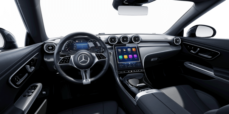 Mercedes fait machine arrière : le retour inattendu des boutons physiques dans ses voitures électriques
