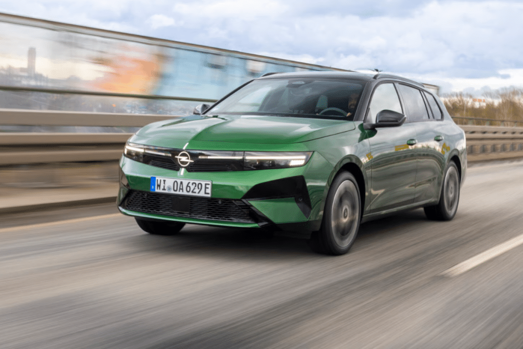 Opel Astra Sports Tourer Electric