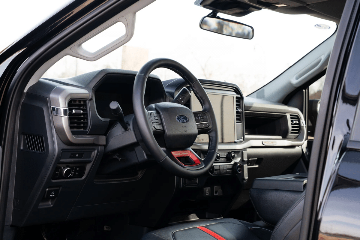 Roush Nitemare design intérieur