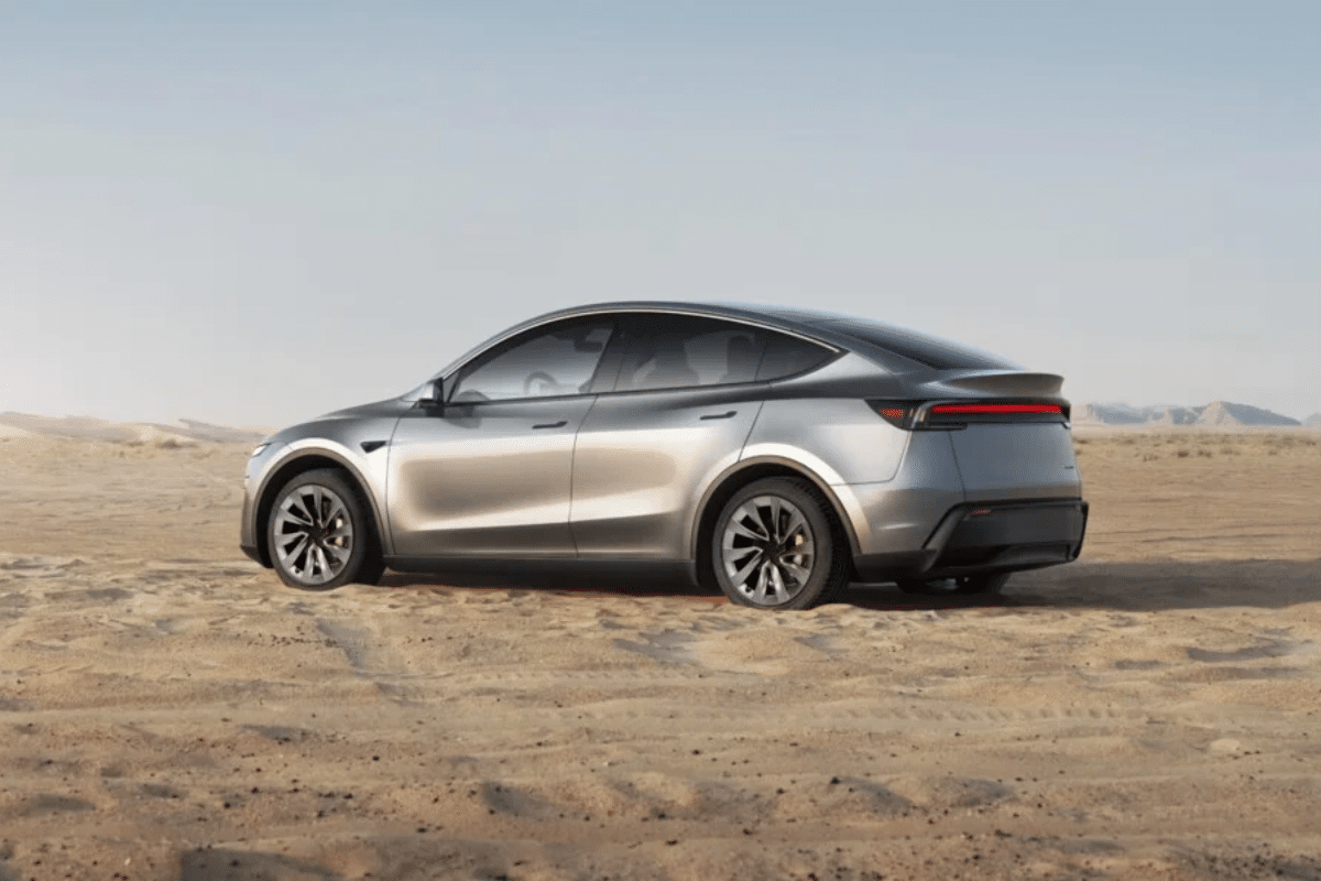 Tesla Model 3 Standard vu de profil