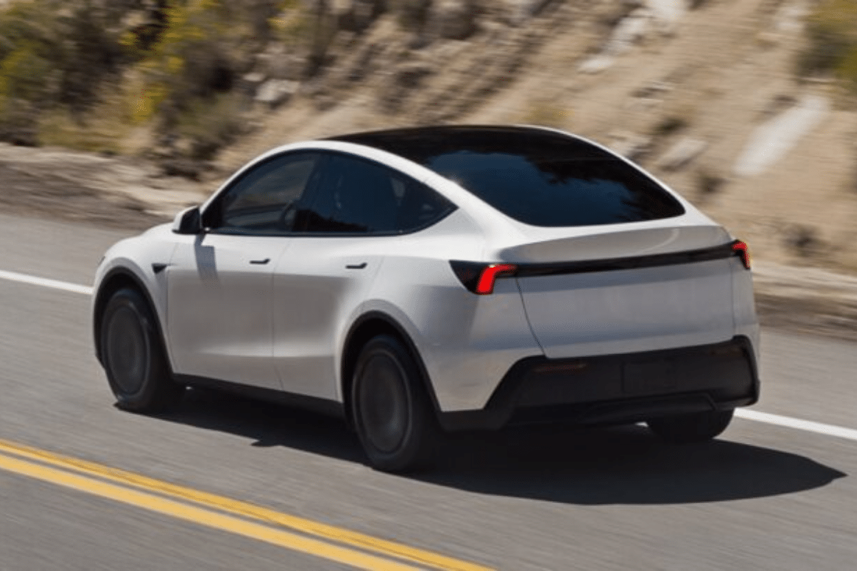 Tesla Model Y Propulsion vue arrière