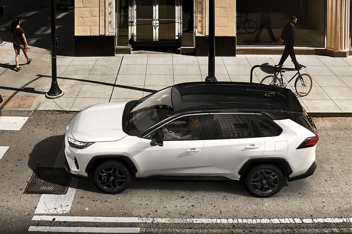 Toyota RAV4 vu de profil