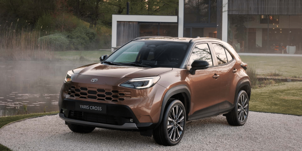Toyota Yaris Cross restylé (2026) : ce nouveau look qui change tout pour le SUV urbain