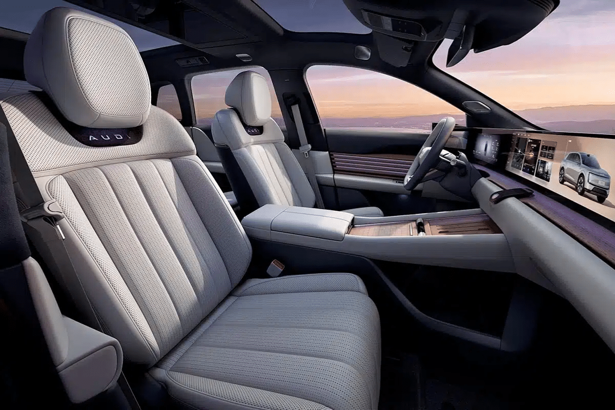 Audi E7 Sportback vue intérieure