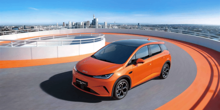 Plus de 1 000 km d’autonomie : BYD transforme sa citadine électrique en hybride redoutable