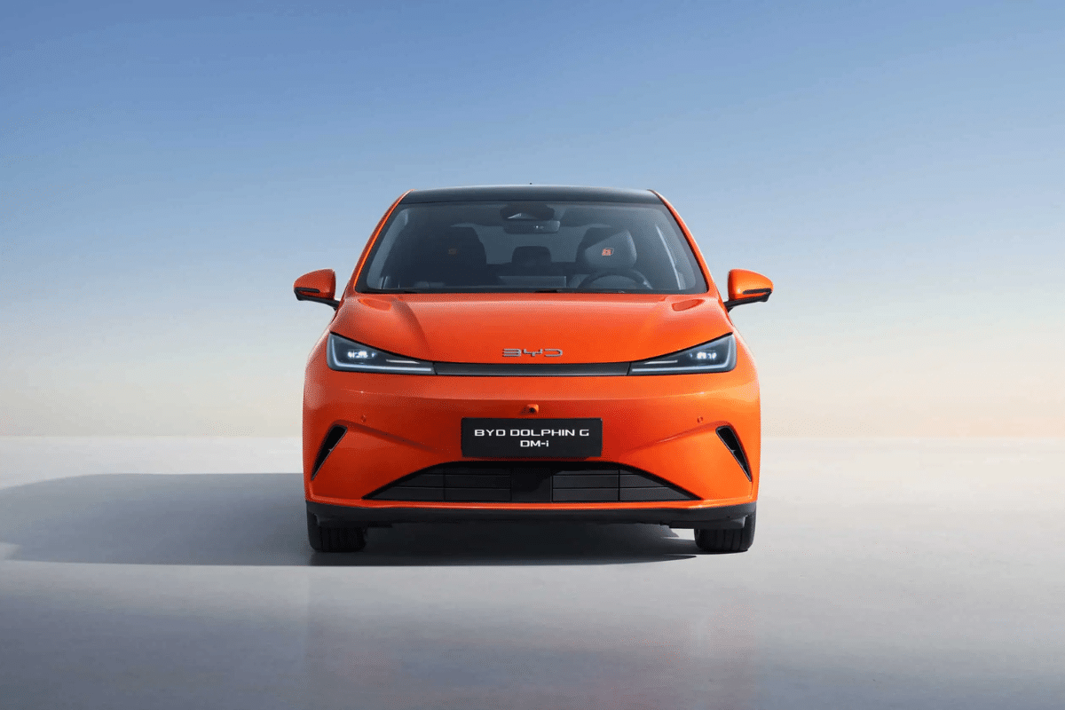 BYD Dolphin G DM-i vue de face