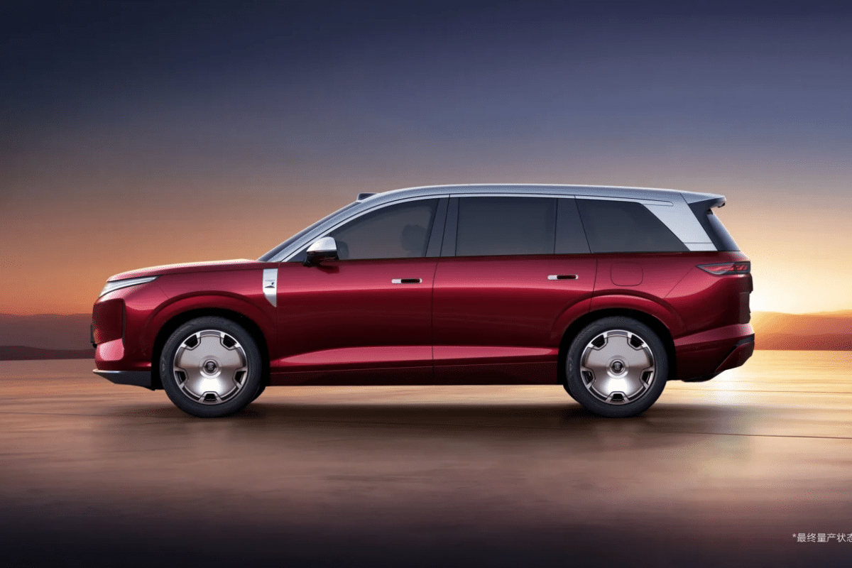 BYD Great Datang vue de profil