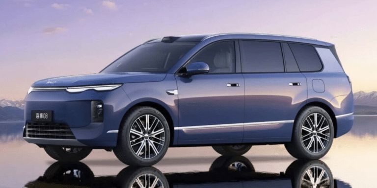 900 km d’autonomie, recharge ultra-rapide : le nouveau SUV électrique BYD change les standards