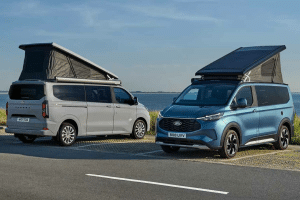 Ce van aménagé revisite le Ford Nugget en version camping-car chic de 6 places