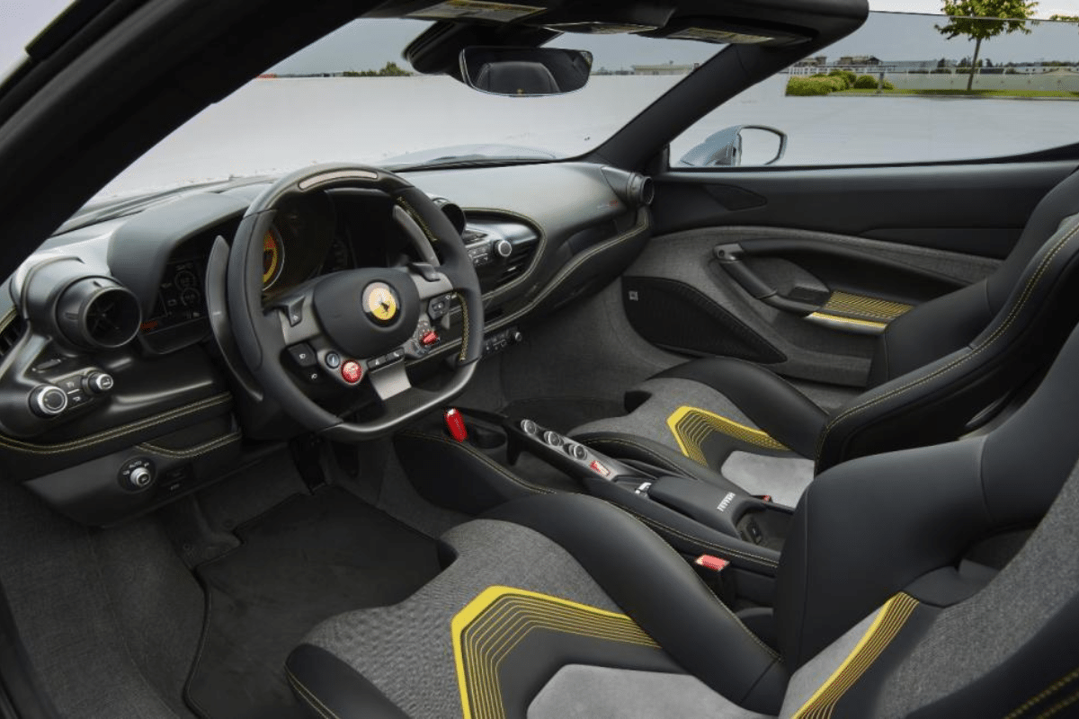 Ferrari HC25 design intérieur