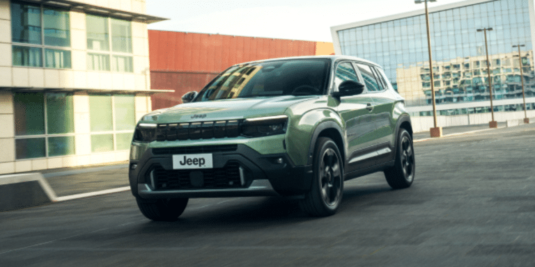 Jeep Avenger restylé (2026) : voici tout ce qui change pour le petit SUV électrique