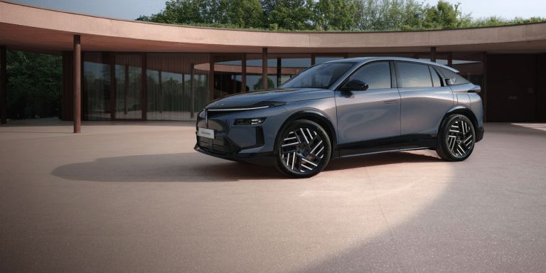 La Lancia Gamma revient enfin : ce que l’on sait déjà sur le projet italien