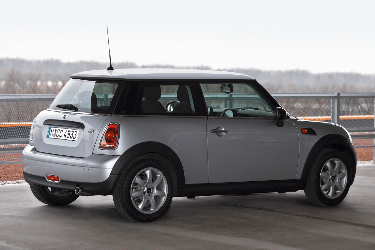 MINI Cooper One vue arrière