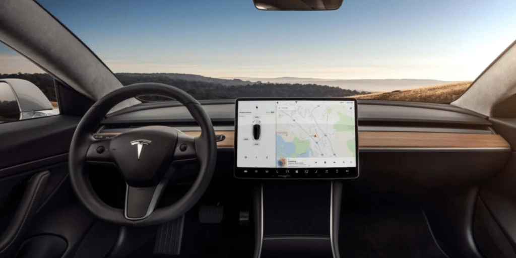Model 3 2020 : pourquoi la conduite autonome complète devient impossible selon Tesla
