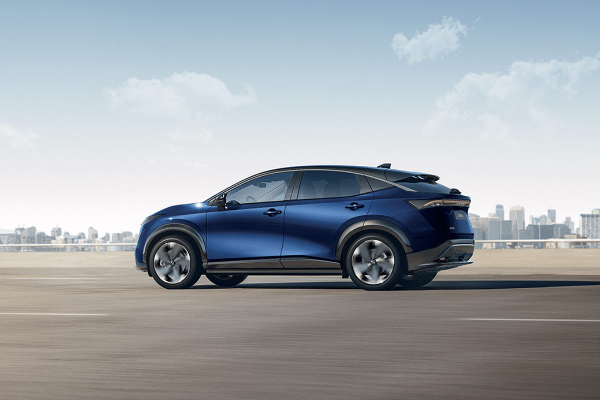 Nissan Ariya vu de profil