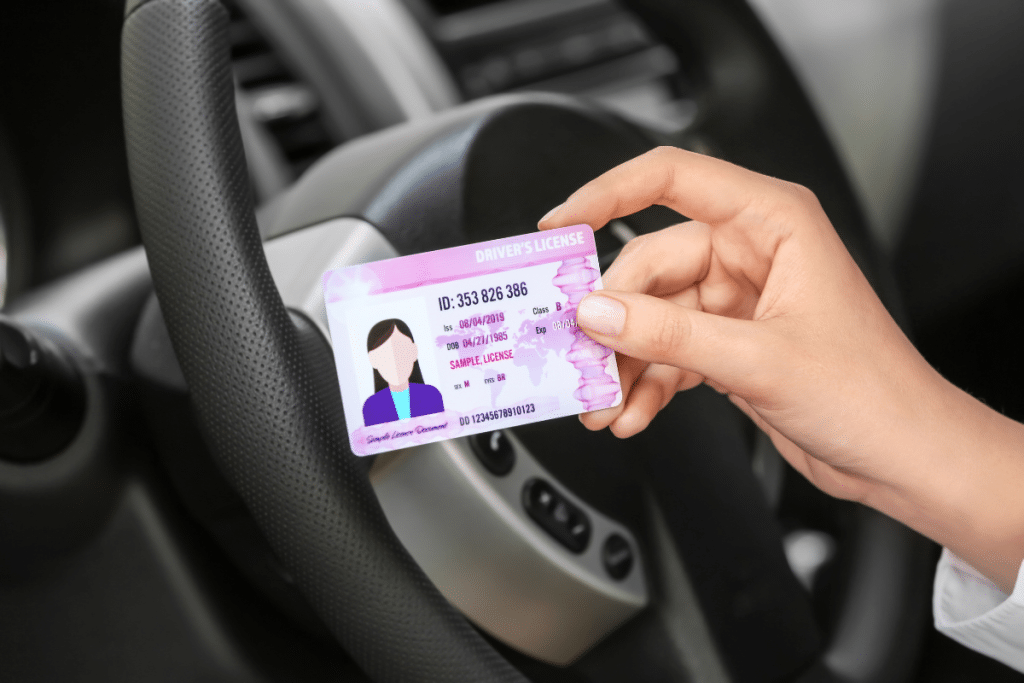 Permis de conduire : la fin du titre “à vie” en Europe, ce qui va changer d’ici 2028