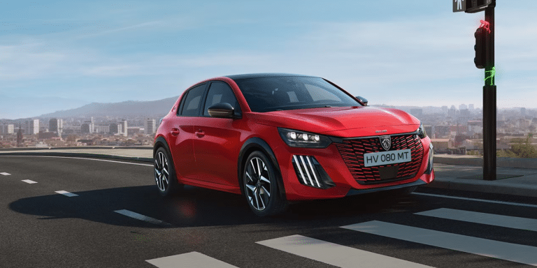 Voici pourquoi la Peugeot 208 continue de dominer le marché année après année