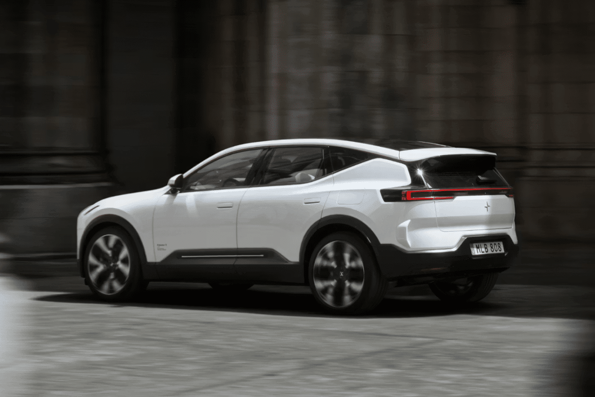 Polestar 3 vu de profil