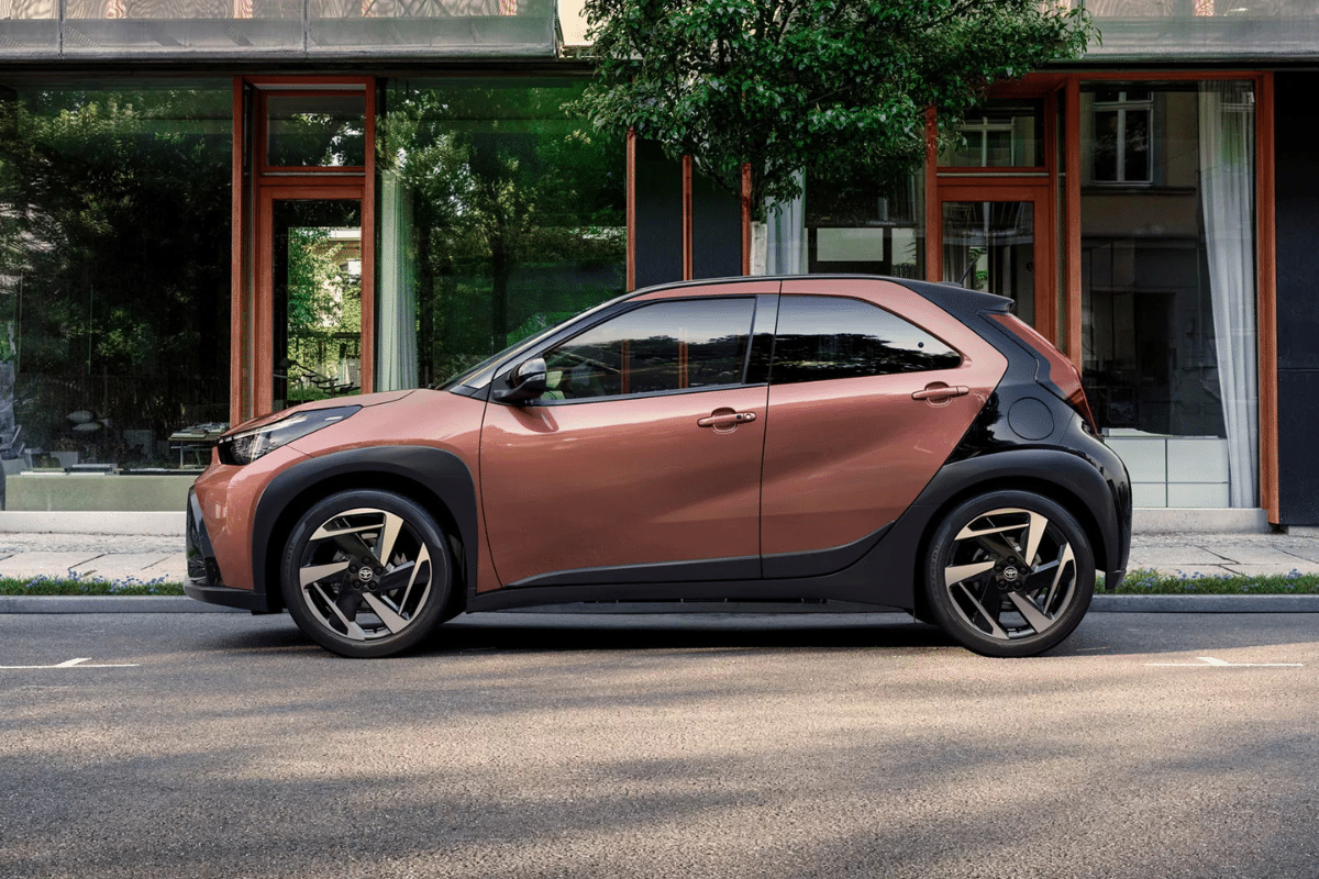 Toyota Aygo X vu de profil