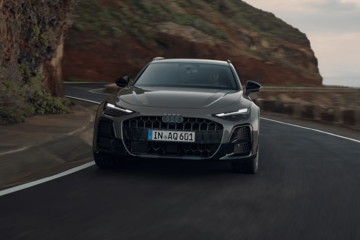 Audi A6 Allroad vue de face