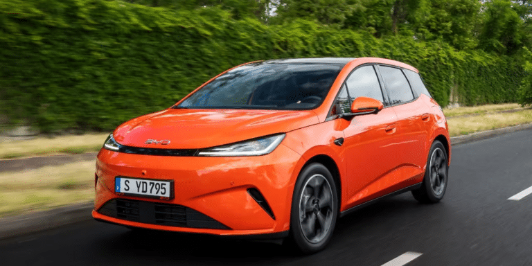 La BYD Dolphin G DM-i débarque avec un argument inédit sur le marché européen