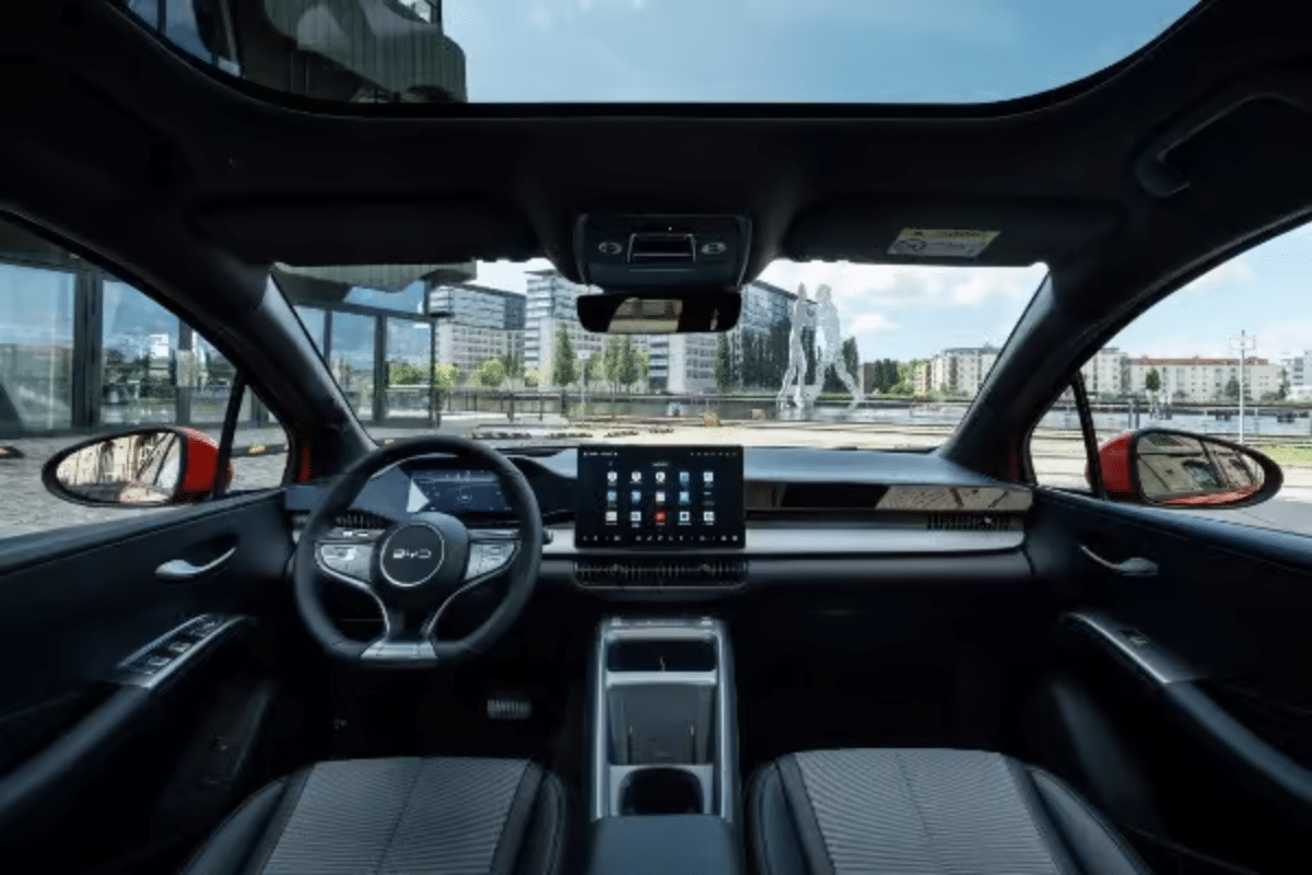 BYD Dolphin G DM-i design intérieur