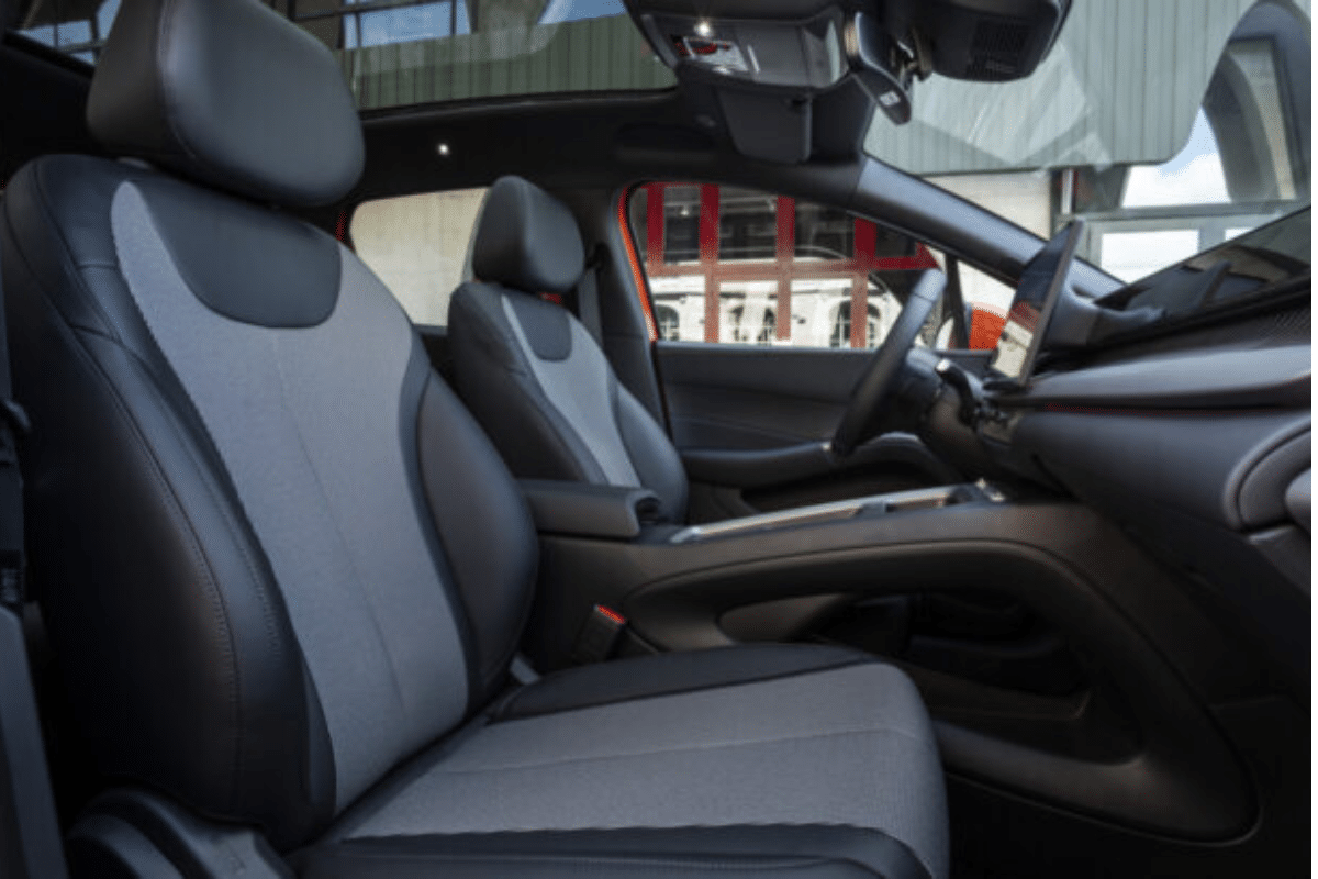 BYD Dolphin G DM-i vue intérieure