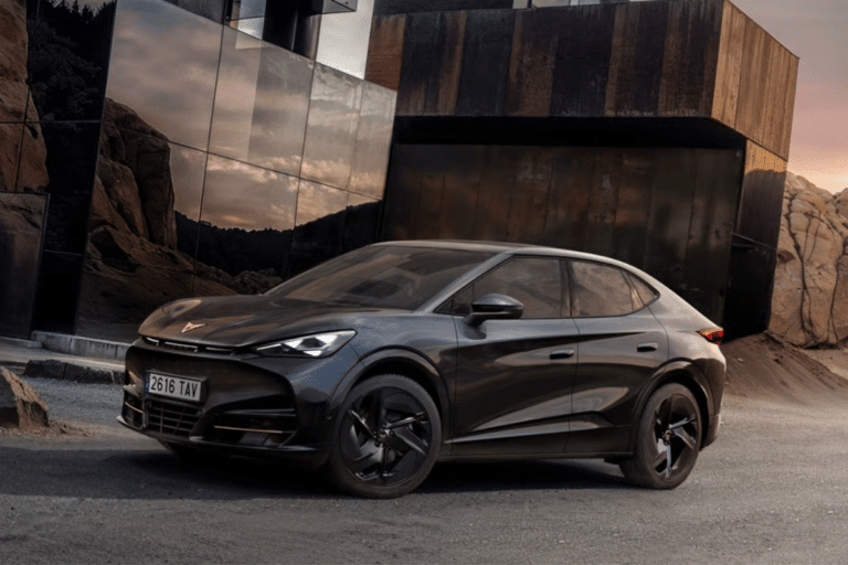 Cupra donne un look encore plus agressif à son SUV électrique avec cette nouvelle Black Edition