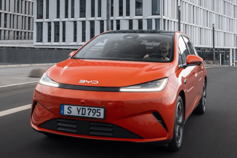 Nouvelle BYD Dolphin G : une hybride rechargeable arrive en Europe