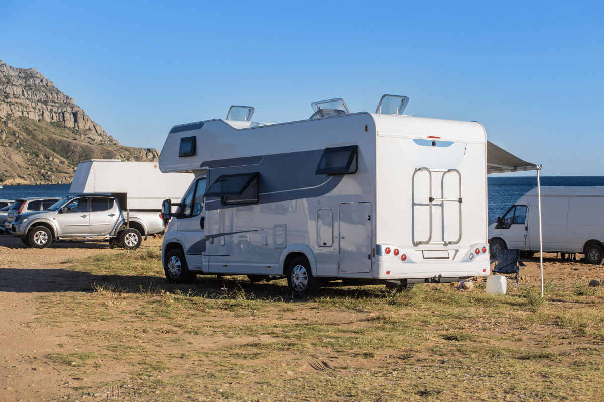 Camping-car diesel vue arrière